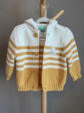 ⭐️⭐️PICK 5 / $20 Disney Striped Hooded Baby Cardigan in Mustard & White 3-6M